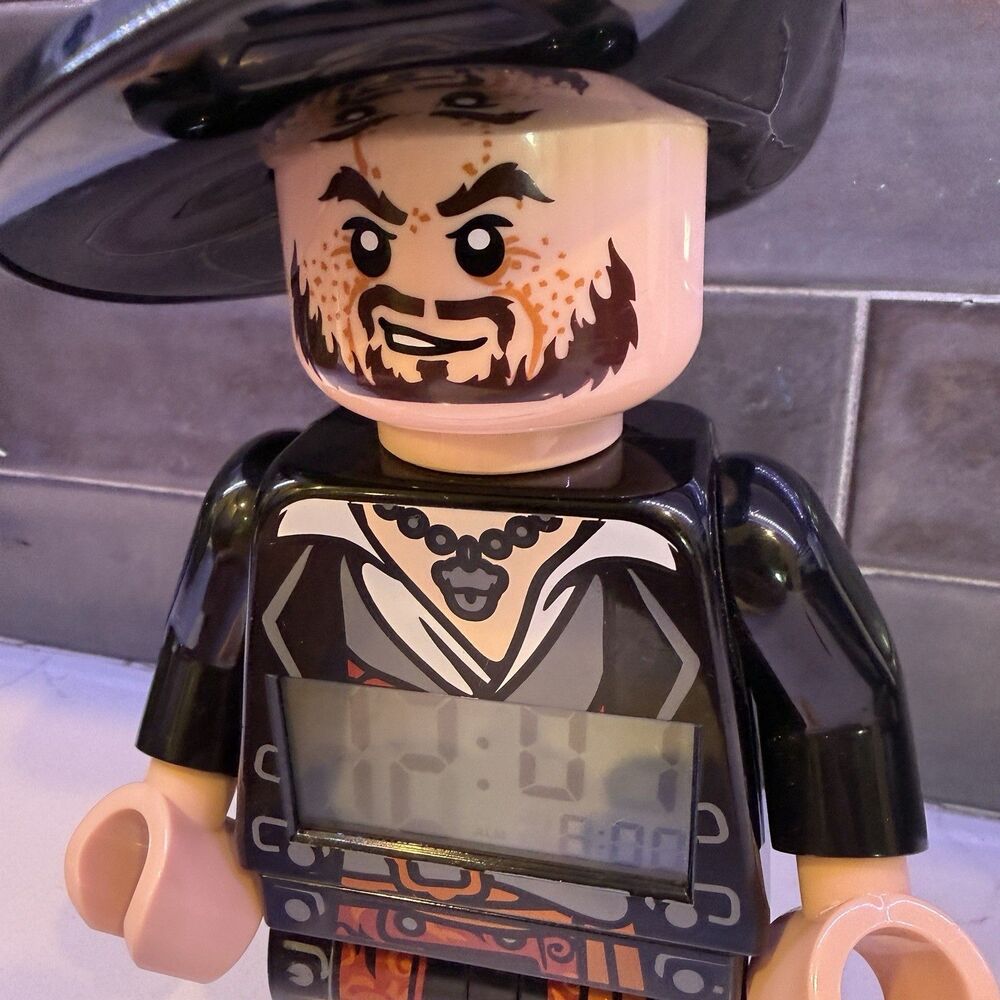 RARE! LEGO Pirates of the Caribbean BARBOSSA w/ Feather! ALARM CLOCK  ~ TESTED! - Picture 10 of 13